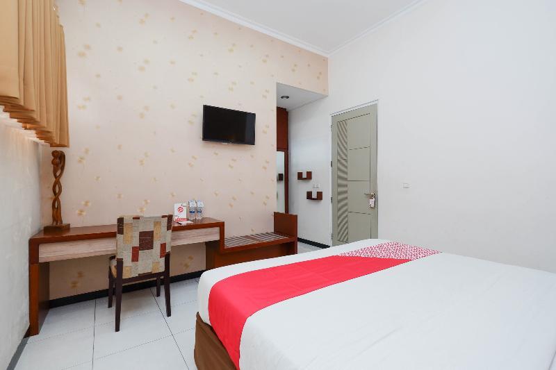 Arya Graha Semarang Hotel Exterior foto